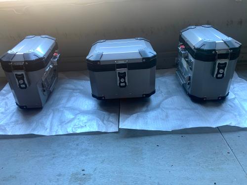 V85 NOS SADDLEBAGS & TRUNK - $1295